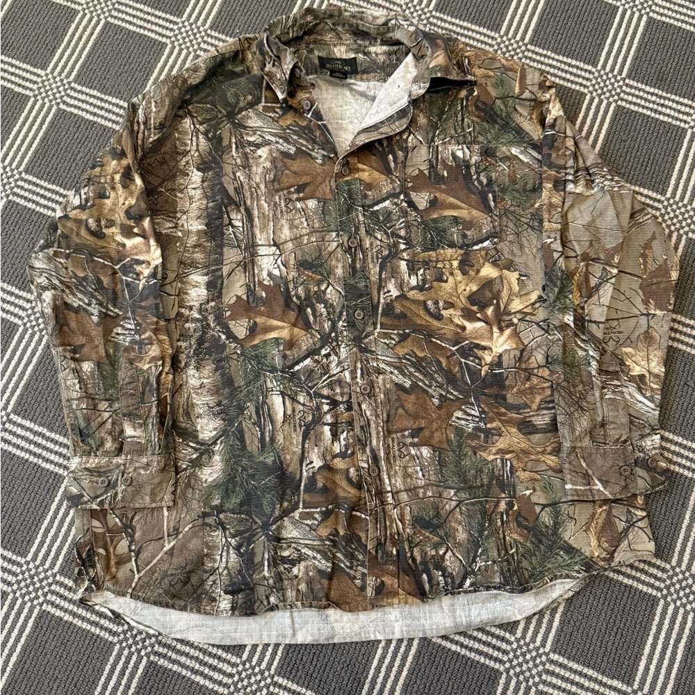Realtree Men's Woodland Camo Button Down Shirt